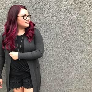 Meet your Posher, Danielle